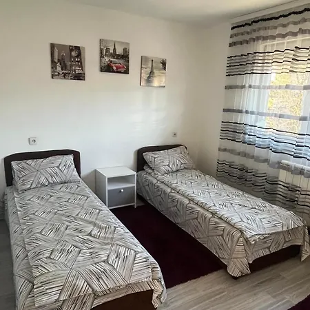 Kuca Pahuljica Apartment
